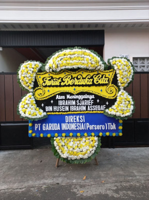 Papan Bunga Duka di Tidar Utara